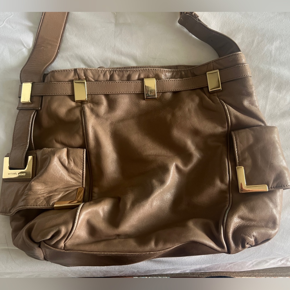 Michael Kors tan/gold bag